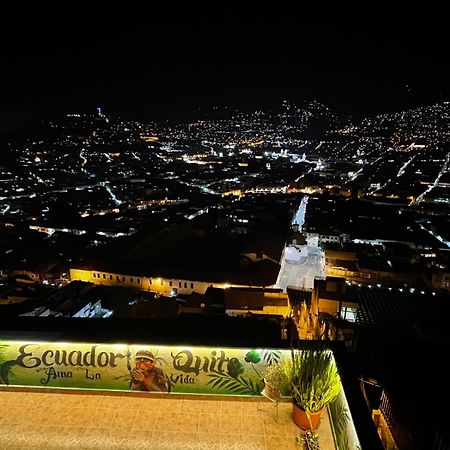 Itchimbia Garden Con La Mejor Vista De Quito Y Spa Bagian luar foto