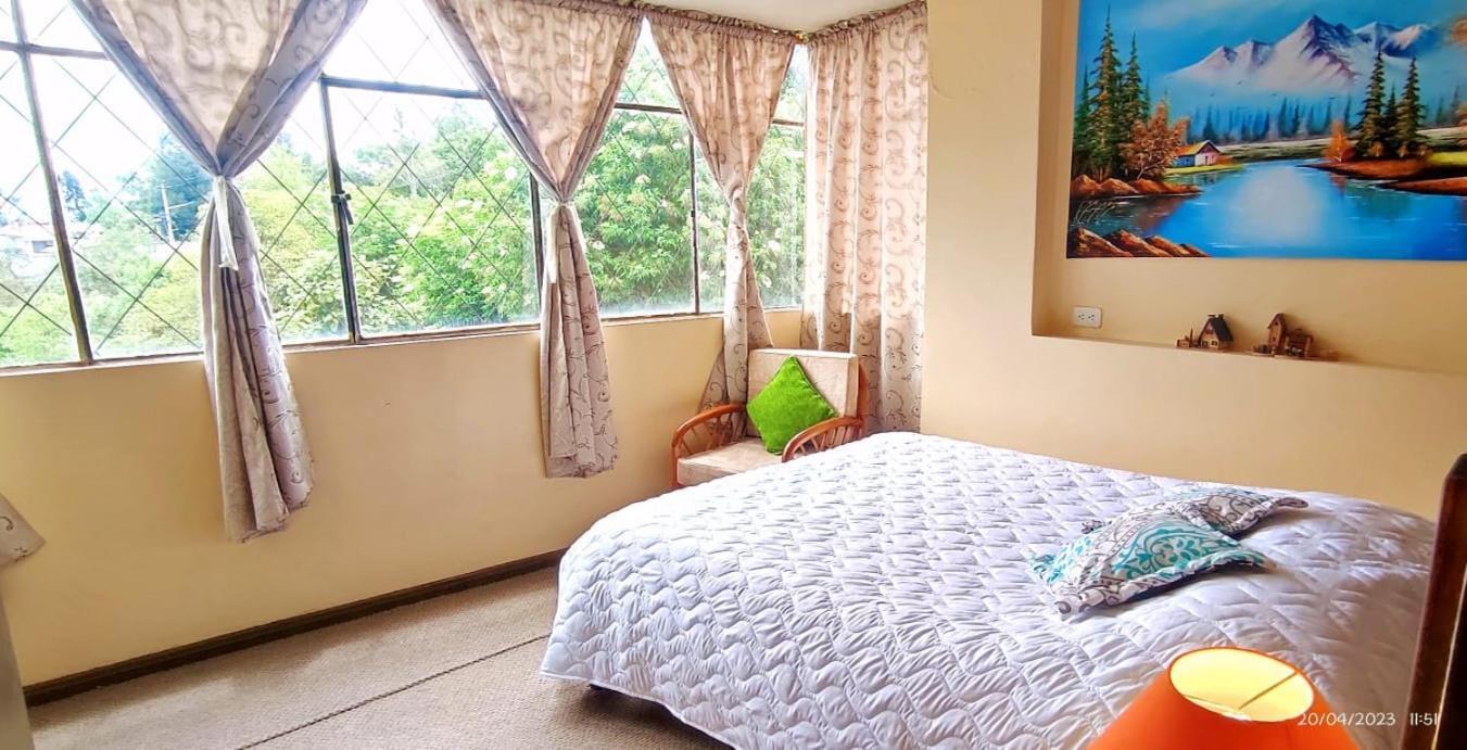Itchimbia Garden Con La Mejor Vista De Quito Y Spa Bagian luar foto